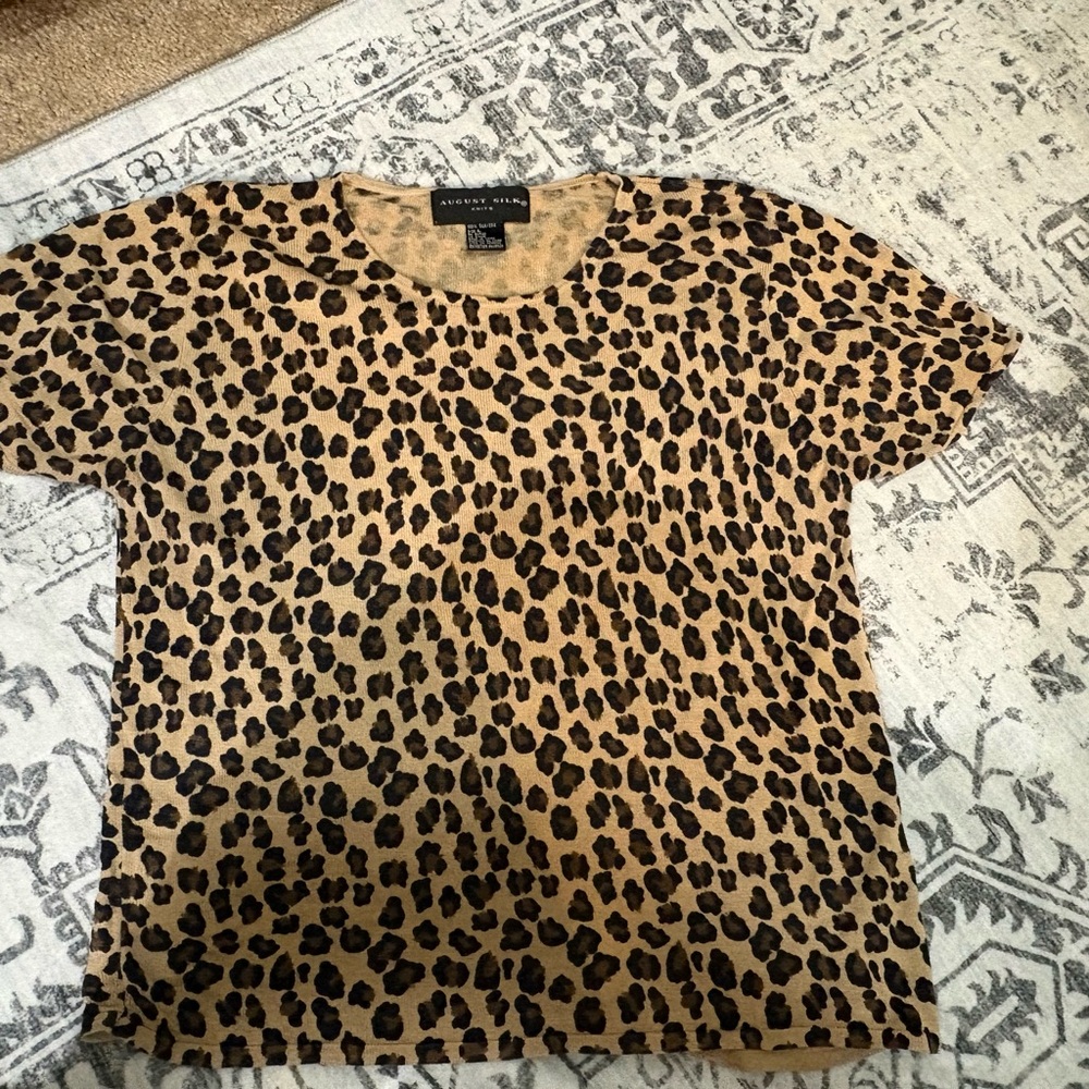 August Silk Womens Short sleeve round neck silk pullover animal print sweater M